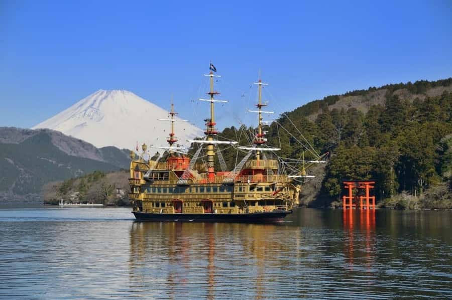 Hakone: Train Pass with Unlimited Rides & Activity Discounts - Bus rules and weather changes: stay in control, not in panic