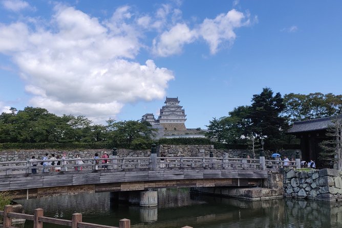 Half-day Himeji Castle Town Bike Tour with Lunch - Himeji Castle on a bike: why it feels better than walking