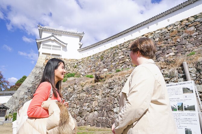 Half-day Himeji Castle Town Bike Tour with Lunch - Otokoyamahachimangu: a short shrine stop for the best kind of photos