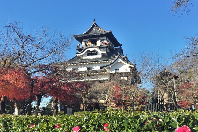 Half-Day Inuyama Castle and Town Tour with Guide - Inuyama Castle Keep: Timbers, Climbing, and Kiso River Views
