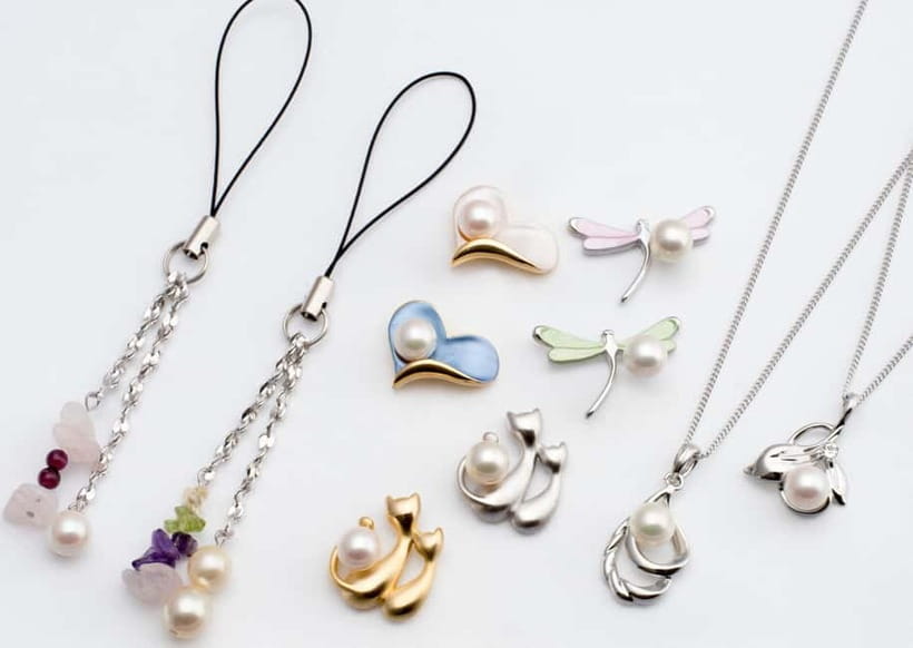 Hands-on Pearl Harvesting Workshop! - Shop Time While Staff Process Your Pearl Into Jewelry