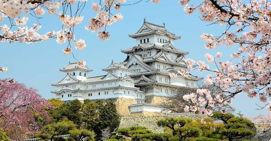 Himeji: Private Customized Tour with Licensed Guide - Why Himeji Castle Feels Different With a Guide