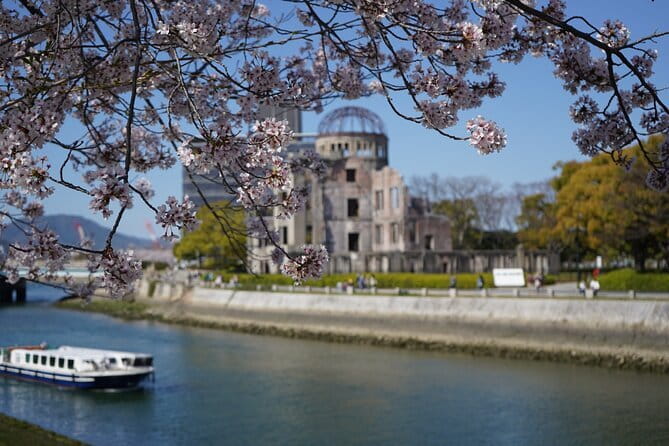 Hiroshima and Miyajima Private Custom Tour with Local Guide - Peace Memorial Park and the Atomic Bomb Dome, what to focus on