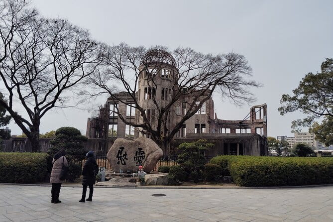 Hiroshima and Miyajima Private Guided Tour - Food and pacing: plan lunch even though it is not included
