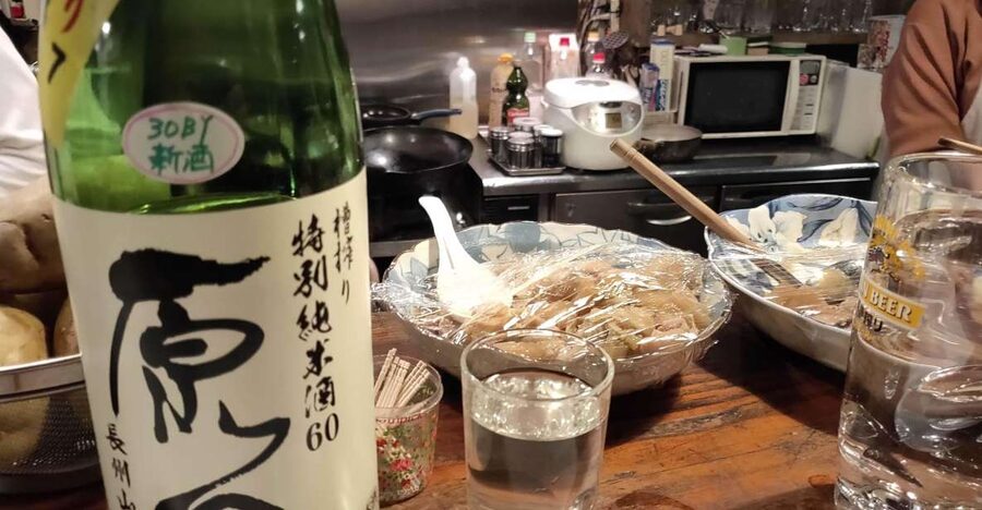 Hiroshima: Food and Culture Guided Walking Tour with Dinner - Stop by stop: how the three restaurant visits feel