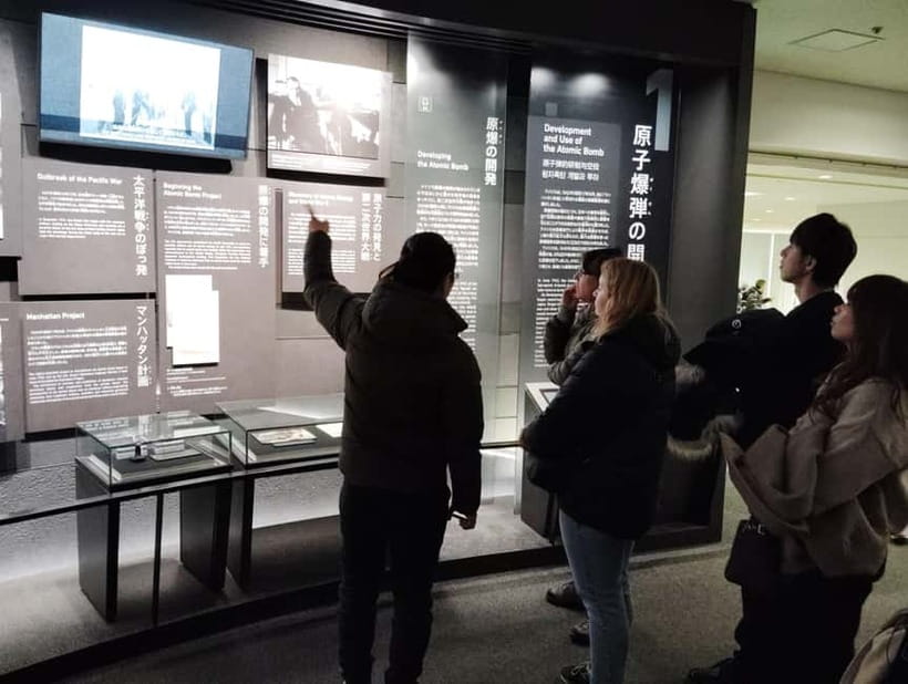 Hiroshima: Hiroshima Highlights Guided Tour - The Guides: Clarity, Patience, and Staying on Schedule