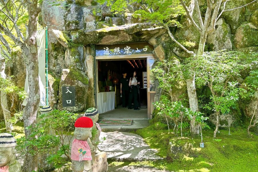 Hiroshima: Miyajima Half-day Historical Walking Tour - Who should book this Miyajima walking tour