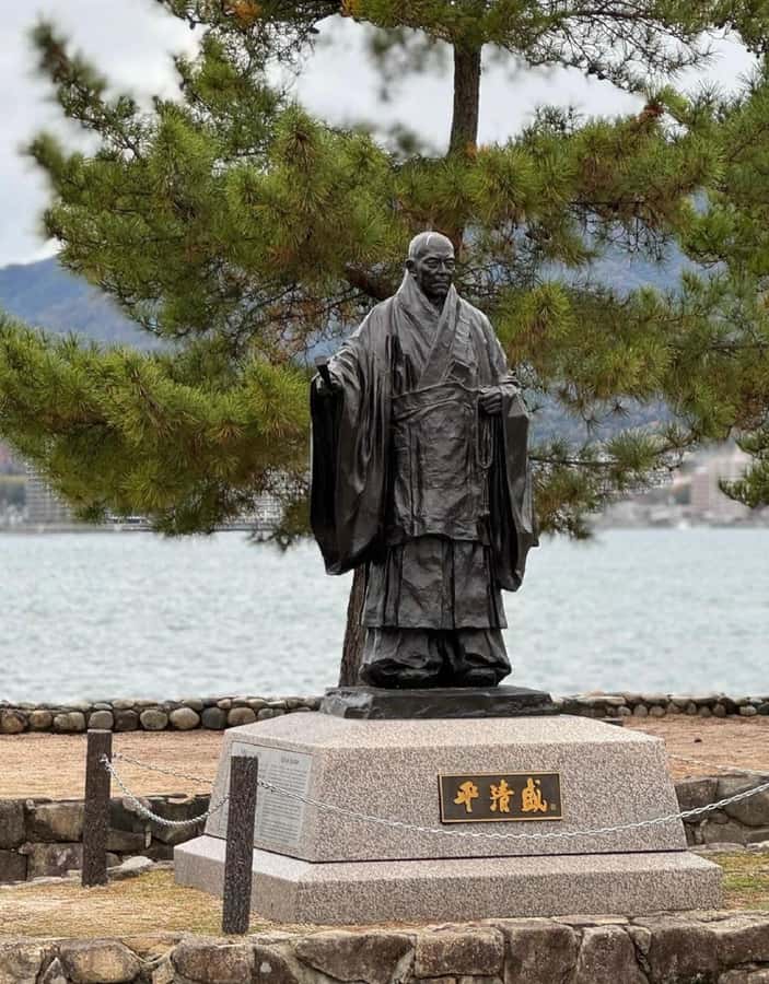 Hiroshima & Miyajima Island Private Guided Tour - Daiganji, Daisho-in, and Senjokaku: the temple walk you will feel