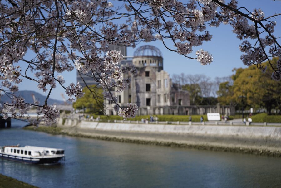 Hiroshima/Miyajima Private Custom Tour with Local Guide - Meeting Hiroshima at Hiroshima Station, Starbucks in Sight