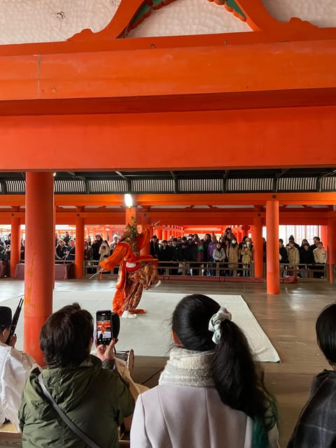 Hiroshima & Miyajima: UNESCO A-Bomb Dome & Itsukushima - Your guide’s role: why this feels different from a standard day tour
