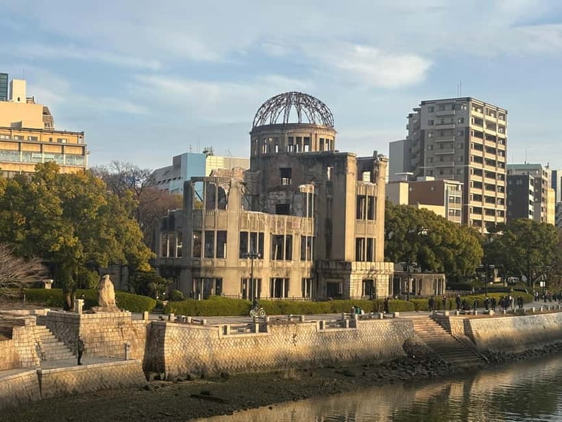 Hiroshima: Peace Memorial Park and Atomic Bomb Dome Tour - Meeting point, timing, and the walking plan you should actually expect