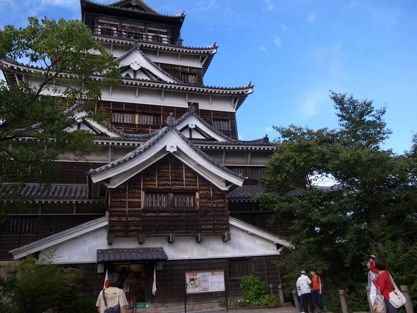Hiroshima Private Day Tour - Shrine-side food streets: snack your way through local Miyajima flavors