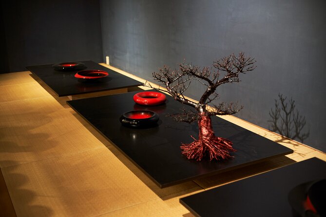 Hiroshima:Private lacquer workshop experience tour(gift included) - What roiro (wax color) teaches you about control