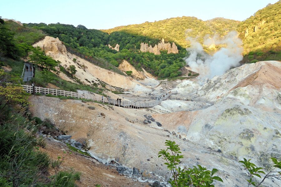 Hokkaido│Noboribetsu & Lake Toya Tour with Ropeway Ticket - Jigokudani (Hell Valley): short walk, big attitude