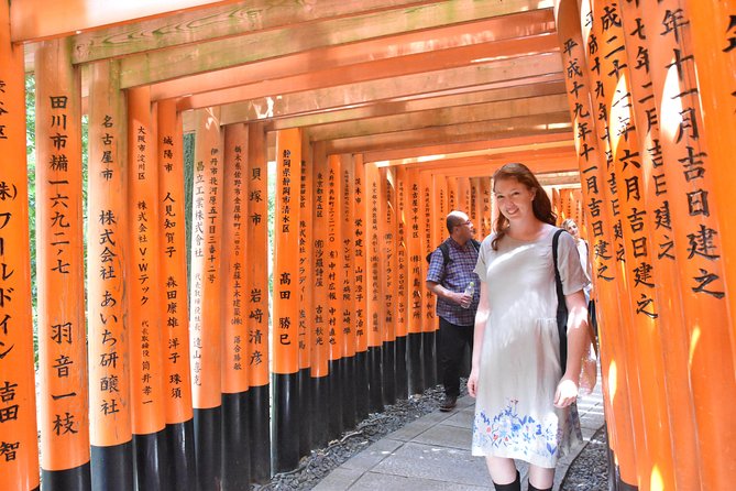 Inside of Fushimi Inari - exploring and lunch with locals - Going up to the summit shrine: 233m, 20 minutes, and real payoff