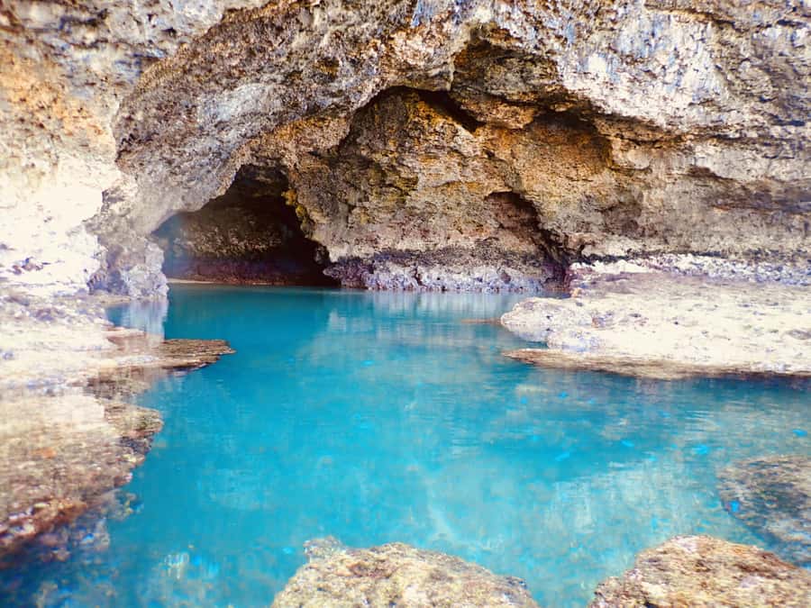 Ishigaki: Canoe or SUP at Kabira Bay＆Snorkeling at Blue Cave - Where Showers Fit In, and Why That Matters