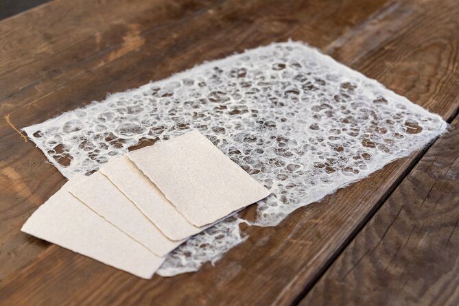 Japanese Paper Washi Making Experience in Asakusa - Your hour in the workshop: what happens step by step