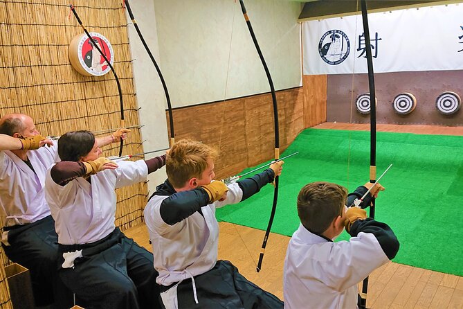 Japanesel Archery Experience HIROSHIMA CASTLE SHARAKU - Instructors, Language Help, and How to Get the Most Out of It