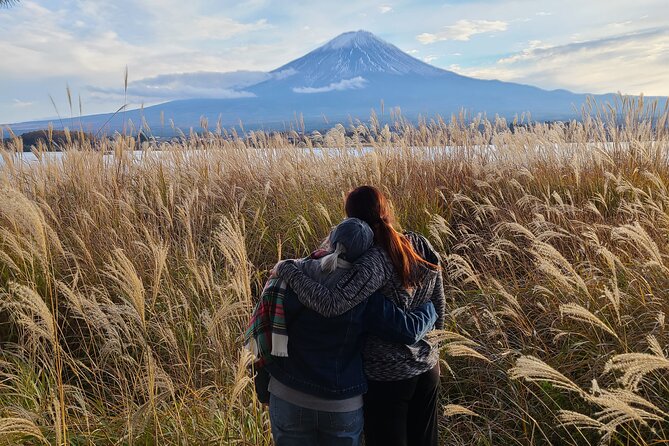 Johnny's Exclusive: Mt. Fuji Adventure from Kawaguchiko - Optional waterfall and lakes, then the Aokigahara cave circuit