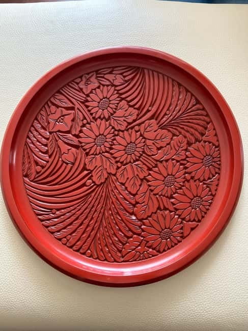 Kamakura; First Samurai Capital walking tour - Finishing at the Kamakurabori Lacquerware Museum and Gift Stop