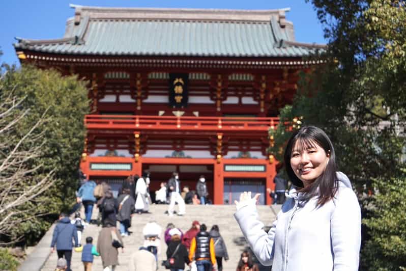 Kamakura: Half day Walking tour & Japanese sweets - Meeting point and getting your bearings from Kamakura Station