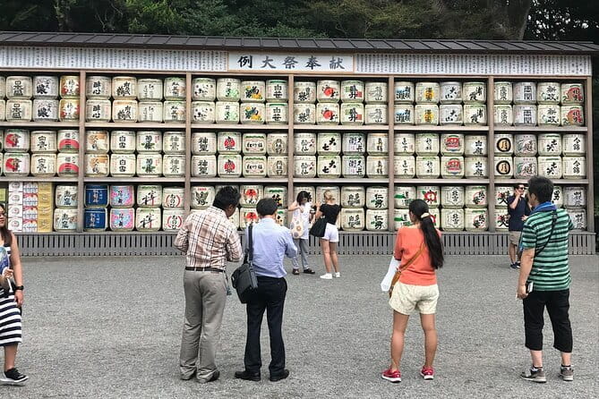 Kamakura Heritage Bike or Walk Tour with ex-Rickshaw guide - Tsurugaoka Hachimangu, Minamoto and Hojo, and Egara Tenjin