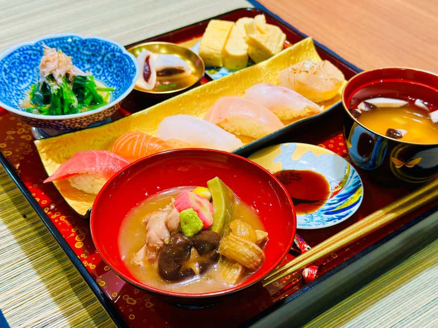 Kanazawa: Authentic Japanese Cooking and Sushi-Making Lesson - Arriving at Seiji Nakata’s school by Kanazawa Station