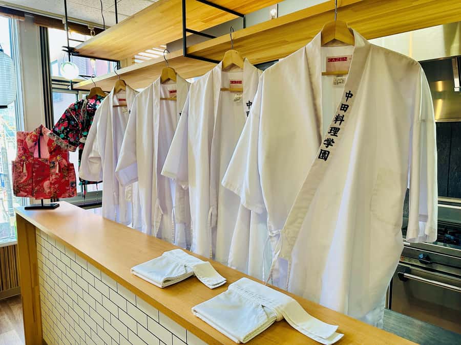 Kanazawa: Authentic Japanese Cooking and Sushi-Making Lesson - Jibuni: a Kanazawa-only comfort stew you can actually recreate