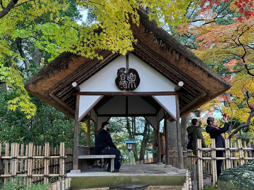 Kanazawa: Half-Day Private Tour - Garden, Castle, Geisha - The ride to Higashi Chaya, then tea-house atmosphere on foot