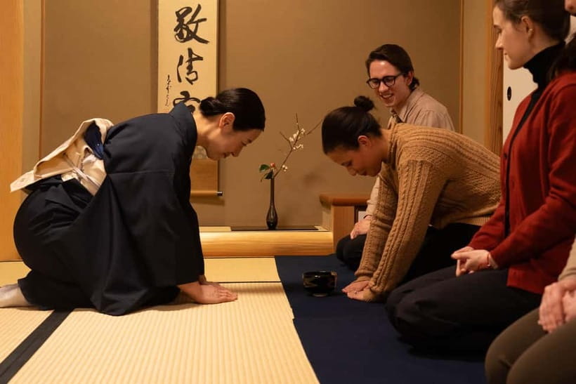 Kanazawa: Kenrokuen Tea Ceremony Experience - Photography in the Tea Room: Capture Memories Without Disrupting the Calm