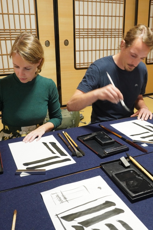 Kanazawa "Near Ninja Temple" : Japanese Calligraphy Class - What you learn first: tools, strokes, and Japanese scripts