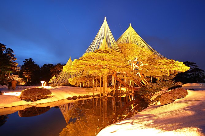 Kanazawa private half day/Photoshoot by professional photographer - Kenrokuen Garden (1 hour): a garden you do not need to guess