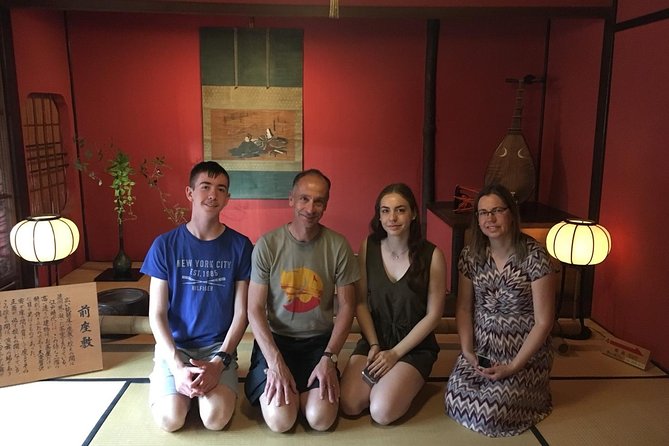 Kanazawa Private Tour: Highlights of an Old Samurai Town - Nomura Family Samurai House: Living History in a Small Garden