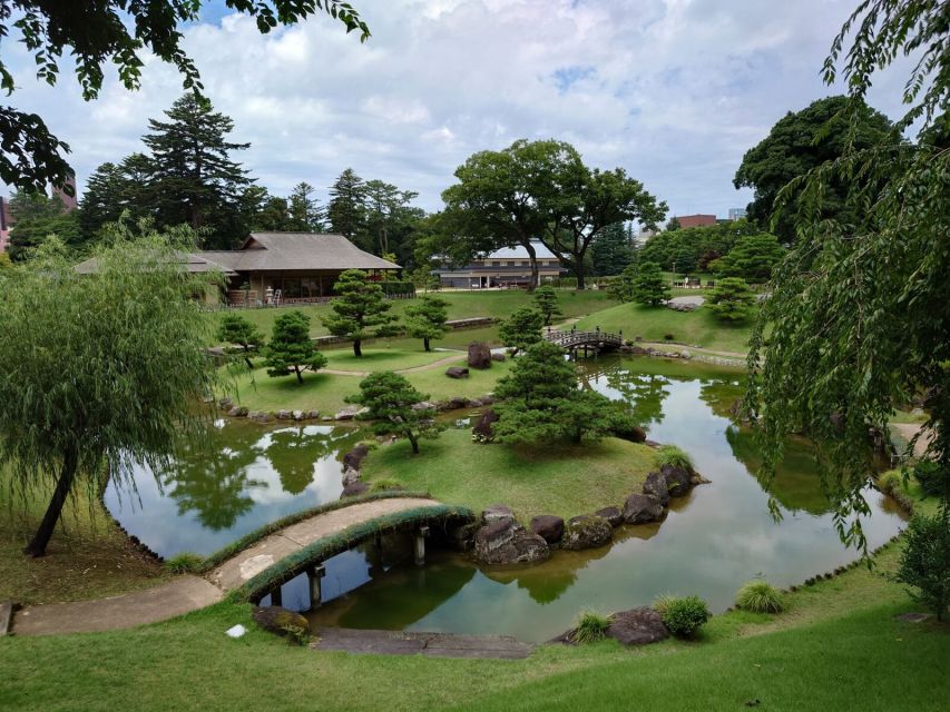Kanazawa: Samurai, Matcha, Gardens and Geisha Full-Day Tour - Meeting Kanazawa at 9 AM, Then Letting the Streets Do the Work