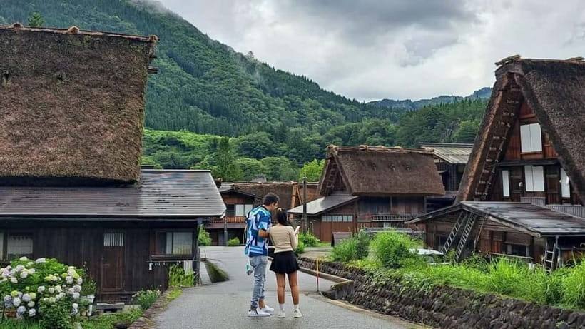 Kanazawa/Takayama: Shirakawago & Takayama Private Day Tour - What you will probably eat and drink, and how to plan it
