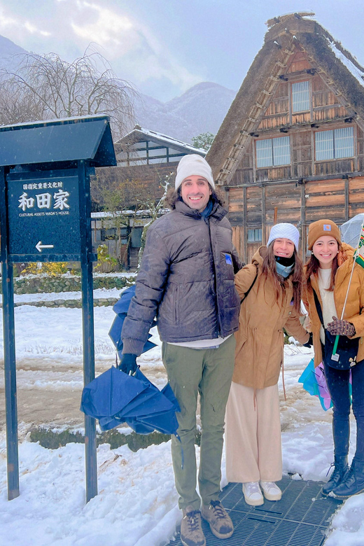 Kanazawa: World Heritage Shirakawa-go & Two Local Experience - Timing and meeting point, so you do not feel stressed