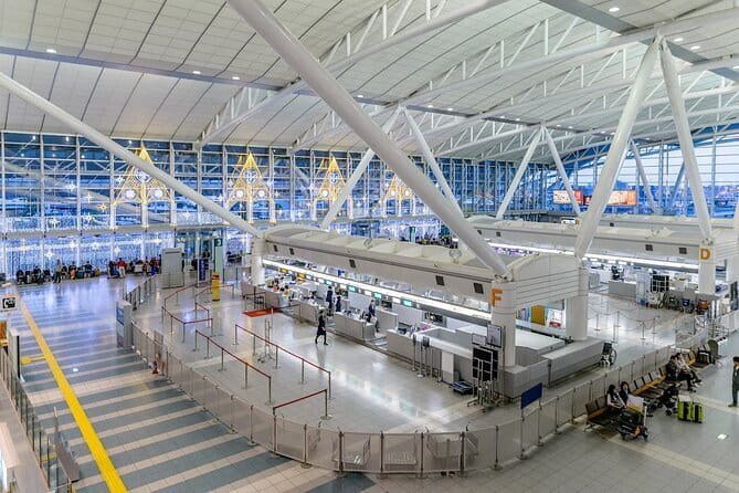 Kansai Airport (KIX) Transfer to Osaka/Kobe/Kyoto/Nara/Wakayama - Price and value: $63.04 per person for a private transfer