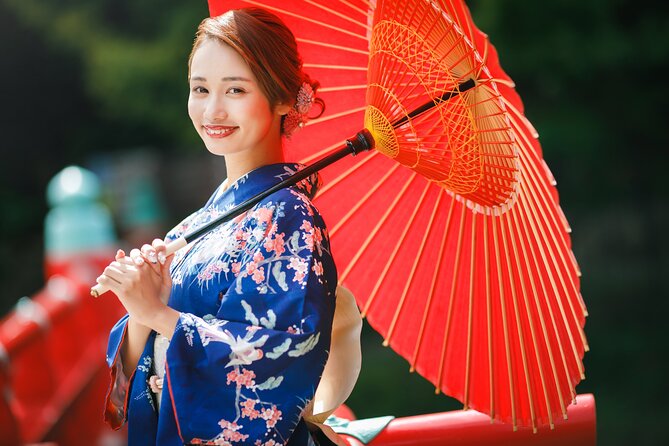 Kimono experience and Photo Session in Osaka - Keitaku-en Japanese garden photos: year-round backdrops with a pro guiding you