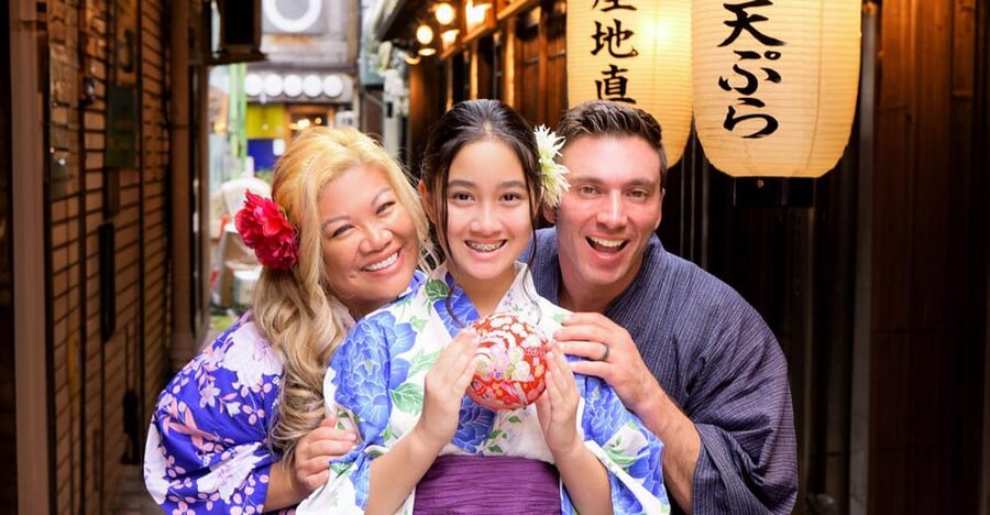 Kimono photoshoot-Includes 100 photo data - 1.5 hours in Shinsaibashi with a pro photographer