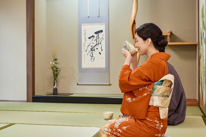 Kimono Tea Ceremony at Tokyo, Asakusa Maikoya - The tea room experience: calm instruction from the tea master