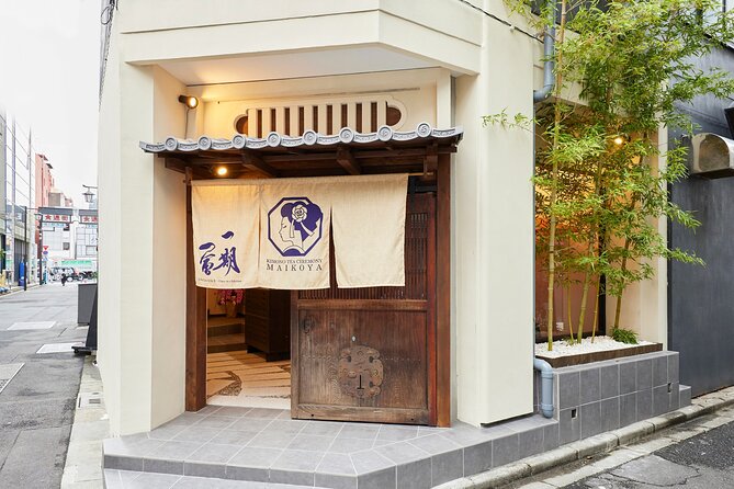 Kimono Tea Ceremony at Tokyo, Asakusa Maikoya - Small group size and how it changes the vibe