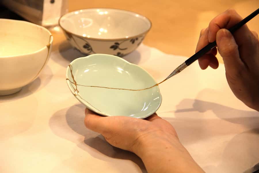 Kintsugi Experience with Arita Ware in Tokyo (English Guide) - Nihonbashi Mutoh: A Tokyo Workshop in a Proper Craft Store