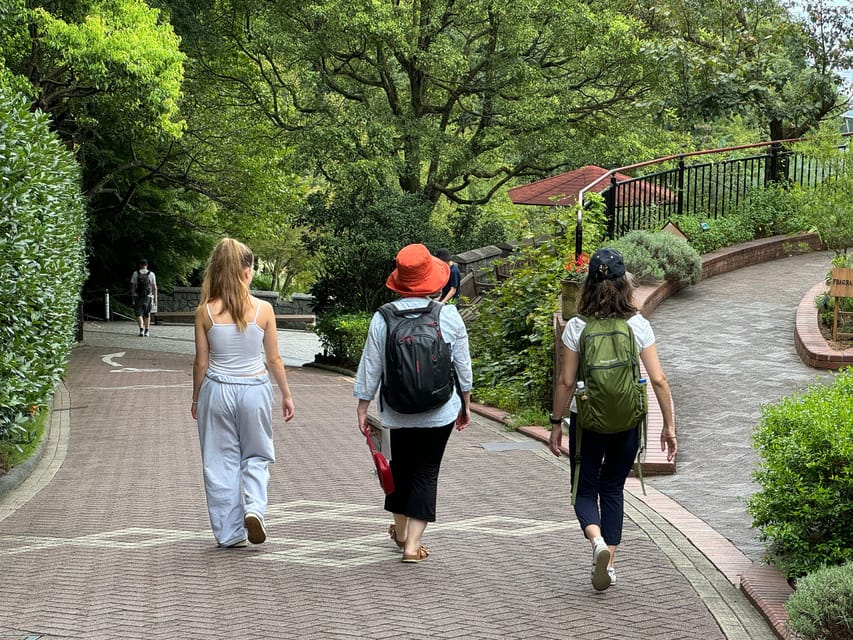 Kobe: Guided Tour of Nunobiki Waterfalls and Herb Garden - Practical packing and shoe choices for Nunobiki