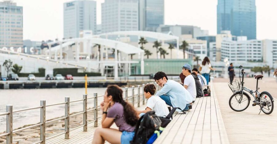 Kobe: Private Walking Tour with Local Guide - Maiko Marine Promenade, a Sunny Start That Feels Like Kobe