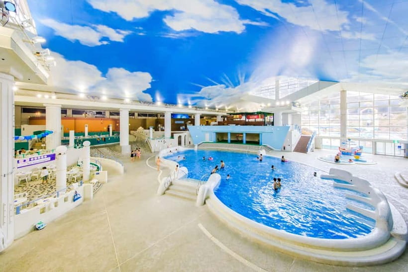 Kowakien Yunessun Hot Springs Entry Ticket - The outdoor 40-meter bath, plus Hakone and Sagami Bay views