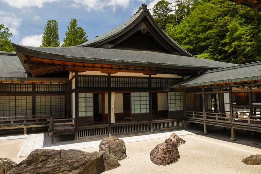 Koyasan: Mt. Koya Guided Private Walking Day Tour - Reaching Okunoin, Kobo Daishi’s Mausoleum in the Forest