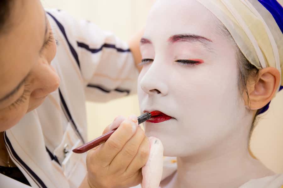 Kyoto: 2-Hour Maiko Makeover and Photo Studio Shoot - Price and Value: Is $152 Worth It for a 2-Hour Transformation?