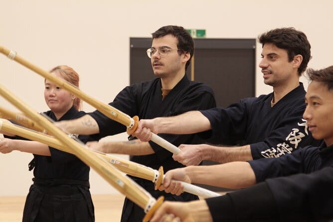 Kyoto 2 Hours Genuine Kendo / Samurai Experience In Japan - From Footwork to Bamboo Swords: How the Training Flows