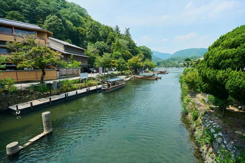 Kyoto: Arashiyama UNESCO Walking Tour with Admission - Shopping time that feels local, not trapped in a maze