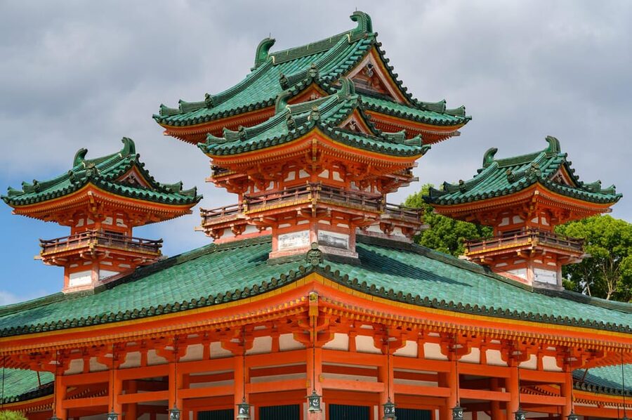 Kyoto: Authentic Biking Half Day Experience - Best seasons and weather reality for Kyoto biking